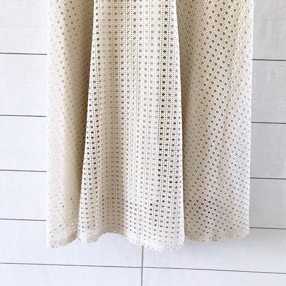 ❌SOLD❌ London Times Beige Eyelet Fit Flare Dress - Picture 4 of 8